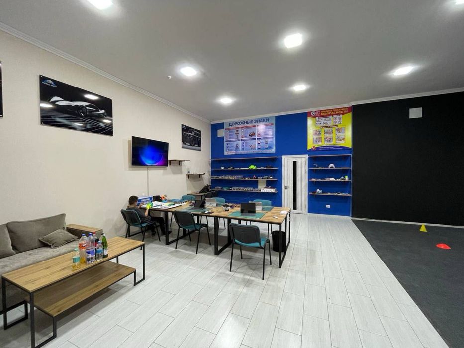 Продается офис улица Циолковский 67м2