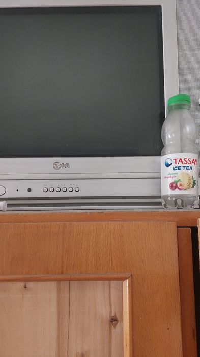 Телевизор LG б/у. В рабочем состоянии