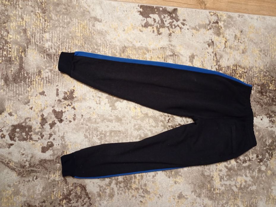 Pantaloni lungi Nike mărime M bărbat cu buzunare