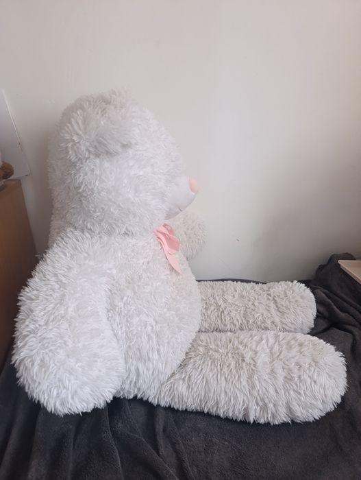 Голяма Плюшена Мечка