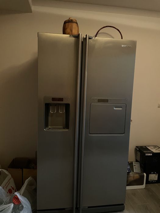 Холодильник Samsung, полностью рабочий!