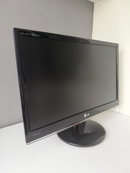 Монитор LG IPS236