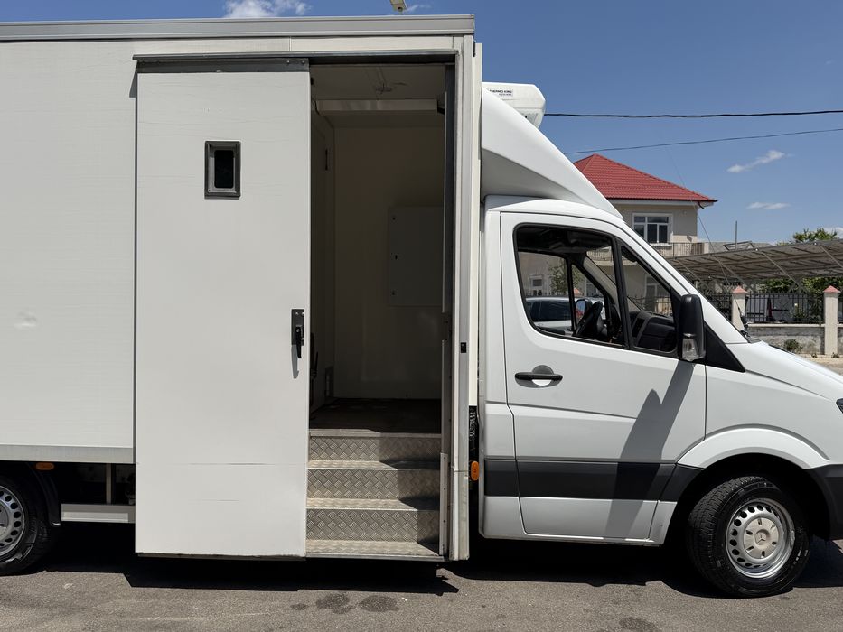 Mercedes-Benz Sprinter Frigorific + Lift 2.2D Automat, 2017, TVA Deductibil, Thermo King V200Max
