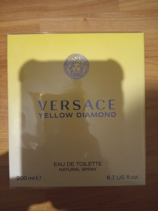 Apa de toaleta femei Versace Yellow Dinamond 200 ml originala sigilata