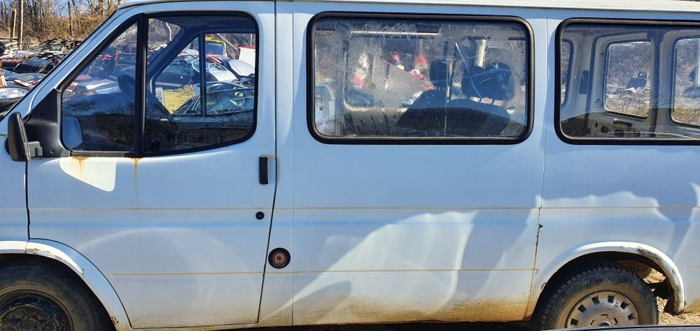 Форд Транзит 2.5 дизел на части