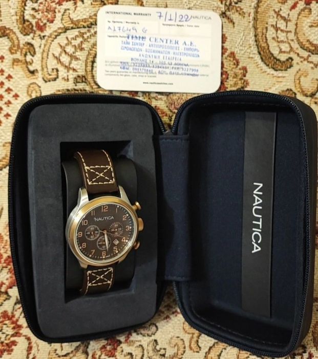 Часовник NAUTICA