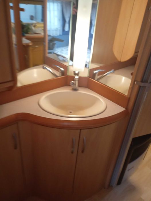 Каравана Hobby De Luxe Easy 460 UFE