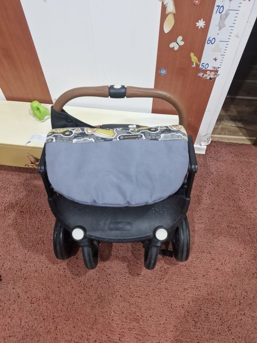 Детская коляска дорожная