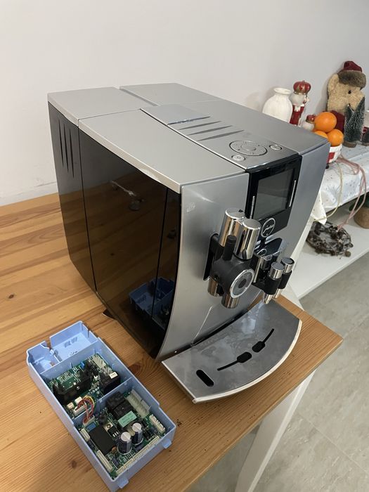 Dezmembrez expresor Jura Ena8 si 9.3