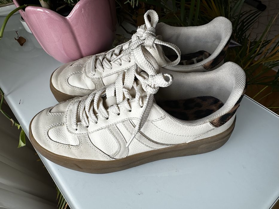 Бели Кецове с леопардова принт - 38 номер