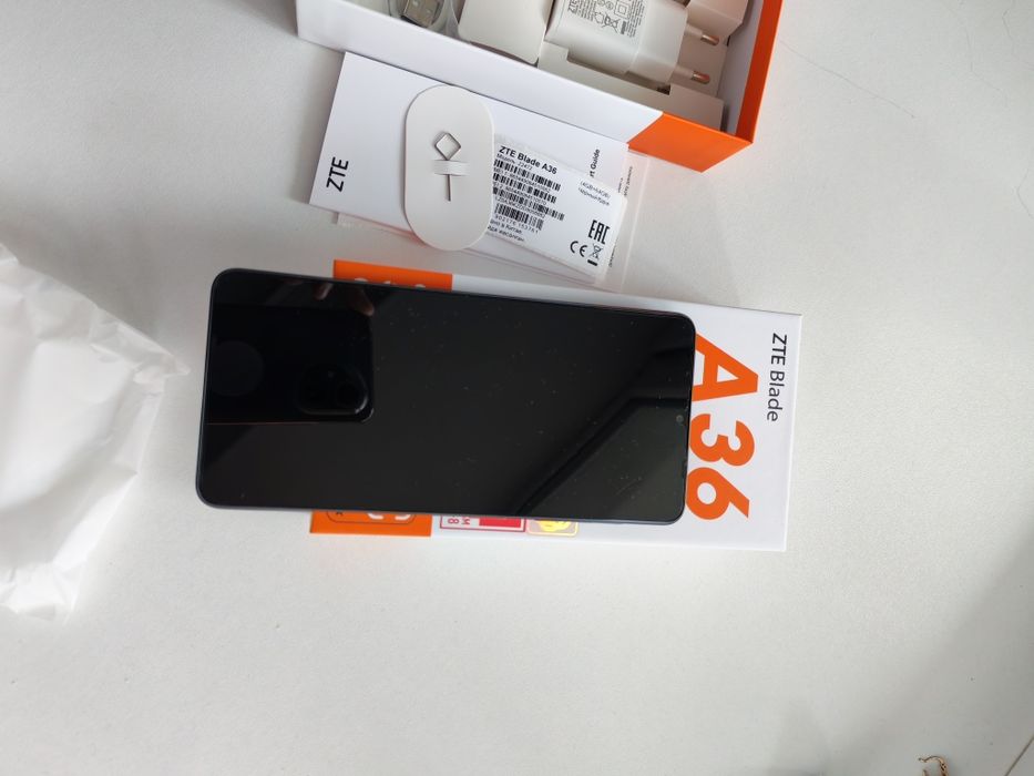 Продам телефон новый