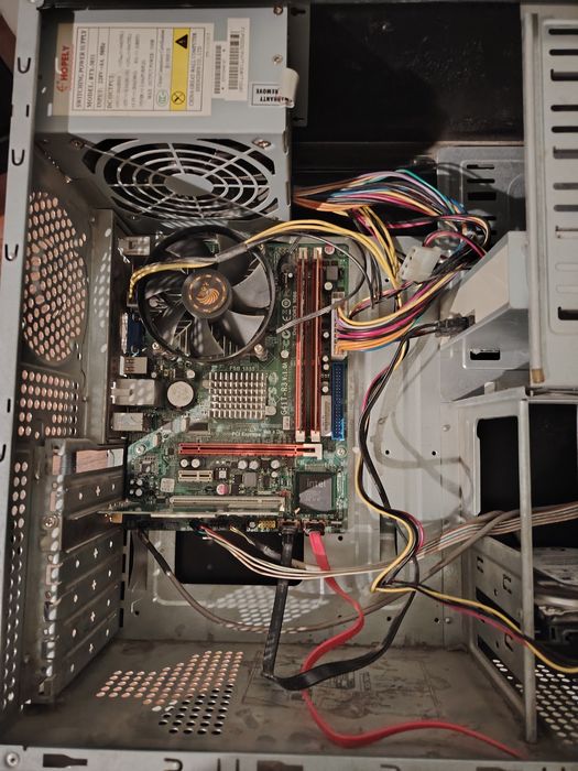 Манитор LG 19 и системный блок