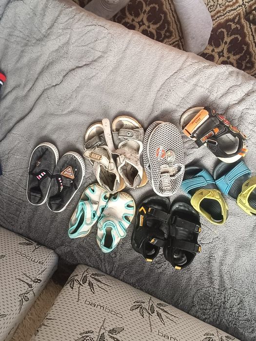 Продам комбез и куртки