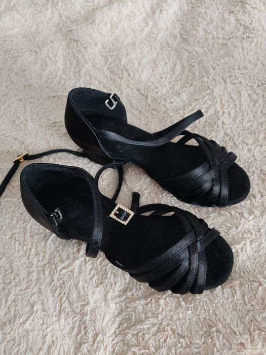 Обувки за танци 29 номер