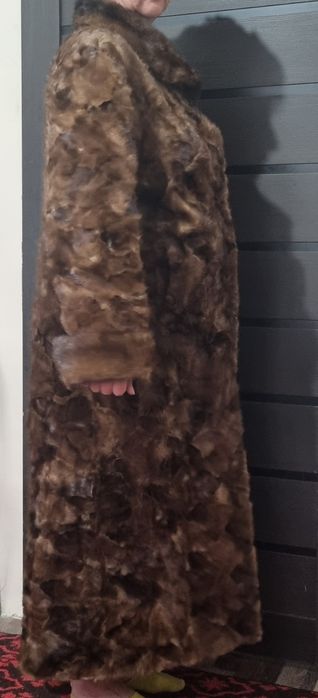 Продам шубу норковую