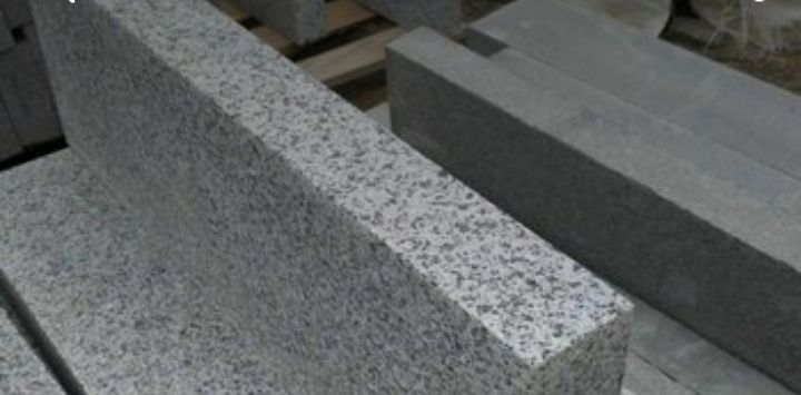 Гранитный бордюр и поребрик.