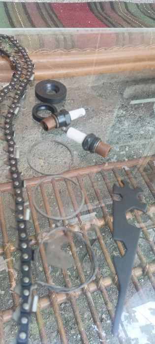 Продавам части за резачка Дружба