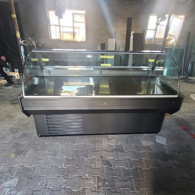 Витрина холодильник