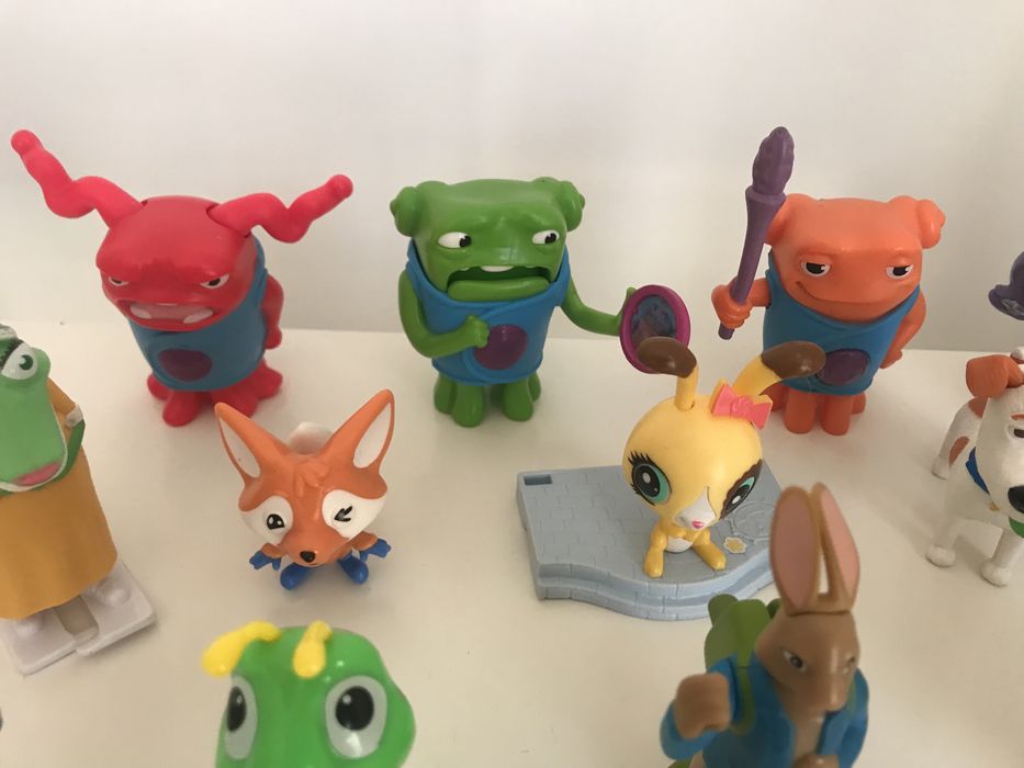 Lot jucarii mari Kinder & McDonalds