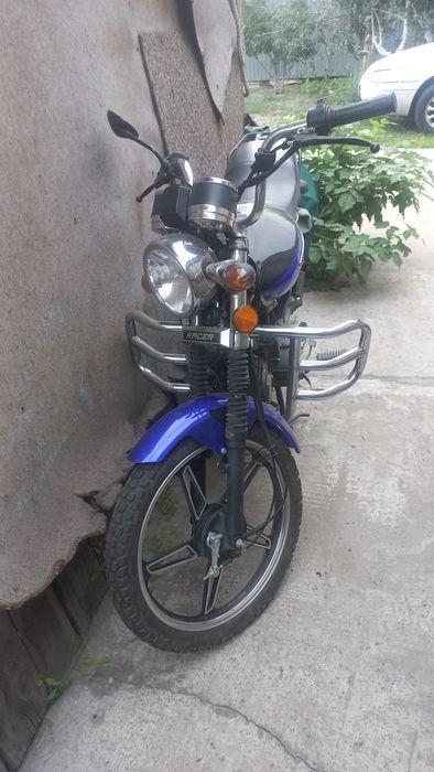 Продам мотоцикл Рэйсер 110