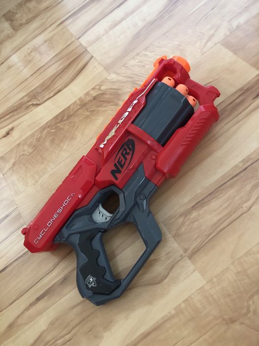 Продам бластер Nerf 35 см