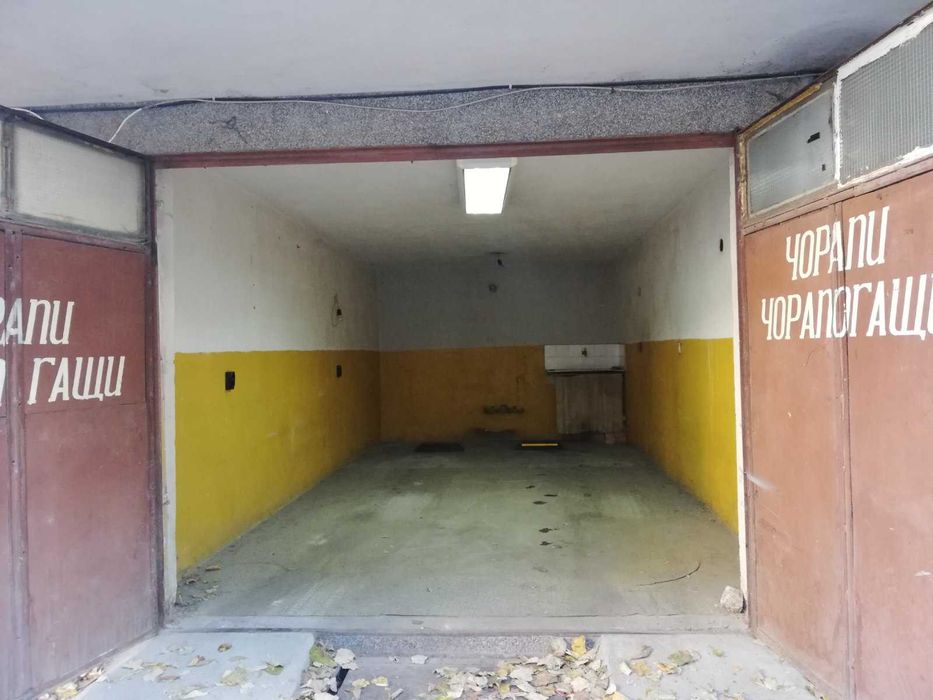 Дава се под наем Гараж / Паркомясто в Варна, Колхозен пазар - 20 кв.м за 149.43 € - Снимка #2