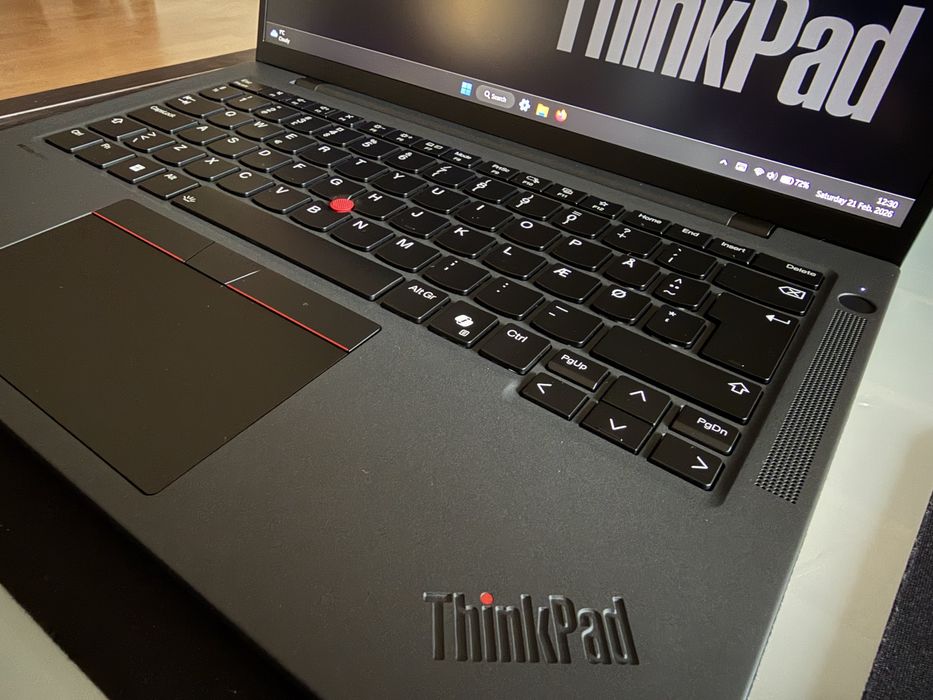 Lenovo ThinkPad T14s gen 6 intel core Ultra 5 vPro