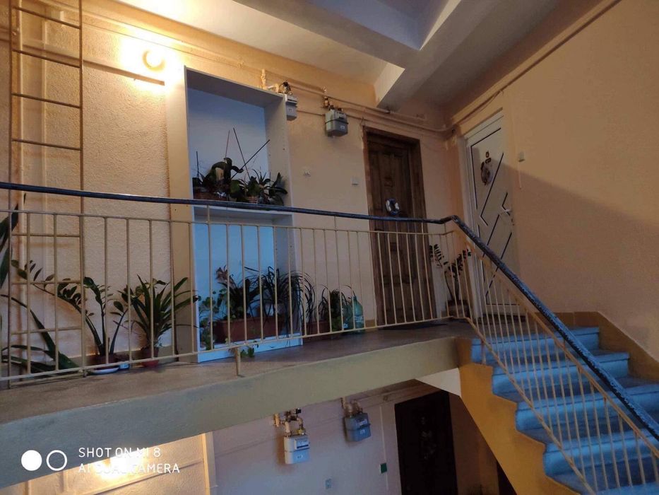 De vanzare / de inchiriat apartament cu 2 camere