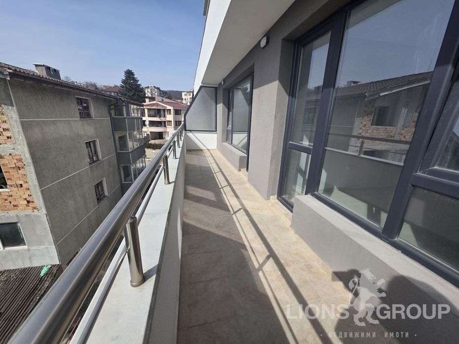 Продава се Двустаен апартамент в Варна, Изгрев - 67 кв.м за 1183 €/кв.м - Снимка #9