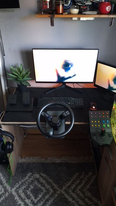 Volan Logitech Heavy Equipment Bundle