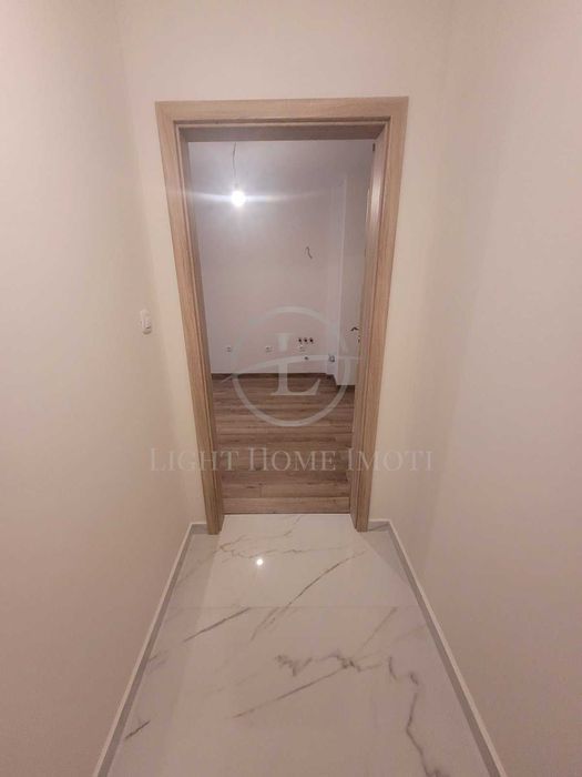 Продава се Четиристаен апартамент в Пловдив, Христо Смирненски - 109 кв.м за 1424 €/кв.м - Снимка #12