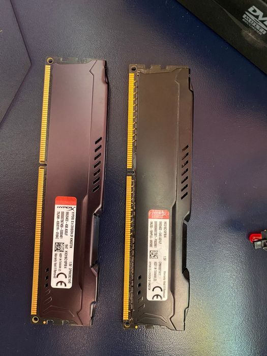 Vând componente de calculator