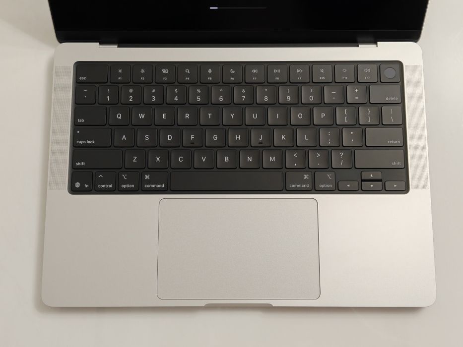 MacBook Pro 14 M5 16/1TB 4 цикла
