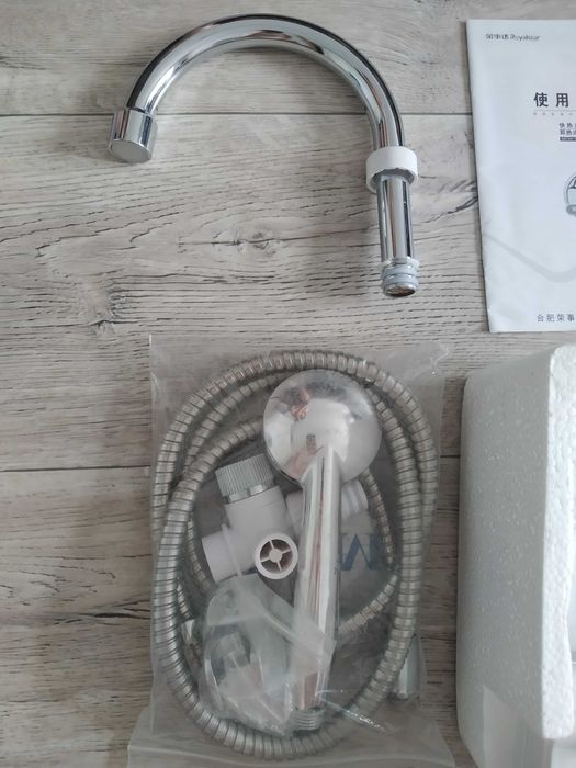 Проточный водонагреватель Royalstar (Китай)