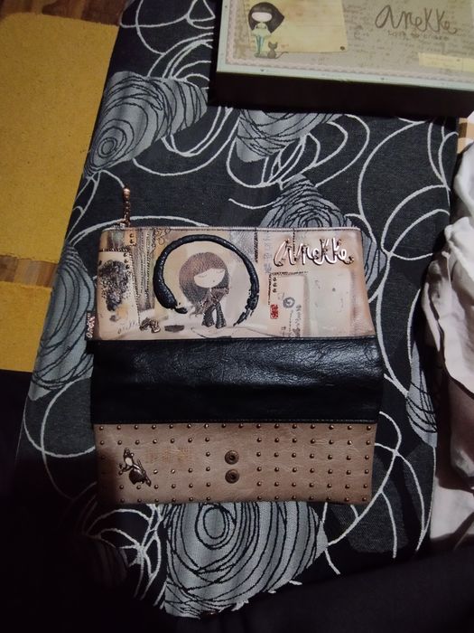 Портмоне  Anekke