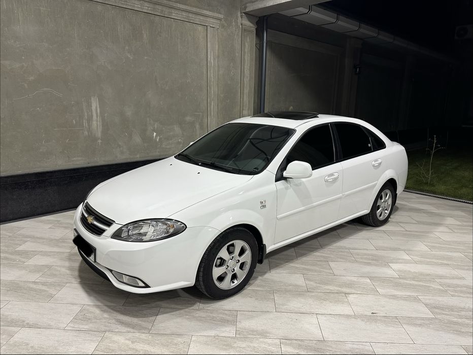 Gentra 2023 3-pozitsiya Full Avtomat karobka srochna sotiladi