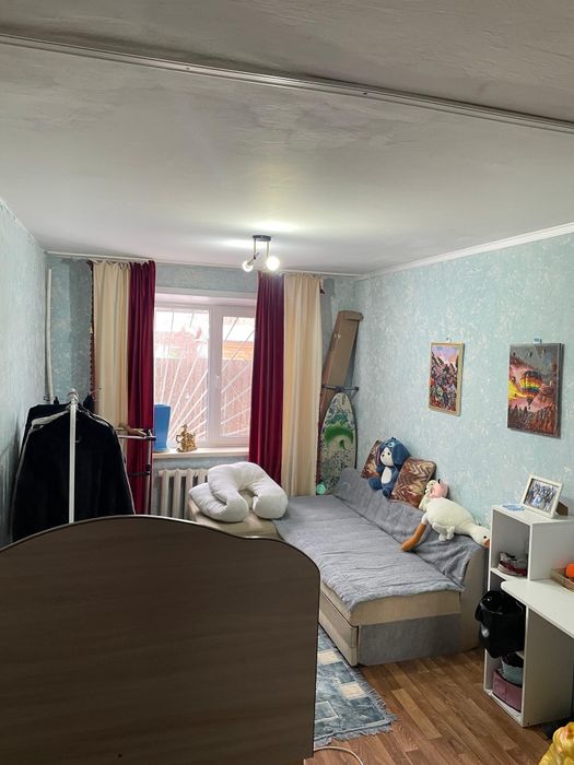 Сдам 3 комнатную квартиру в районе 4 школы ул.Киевская