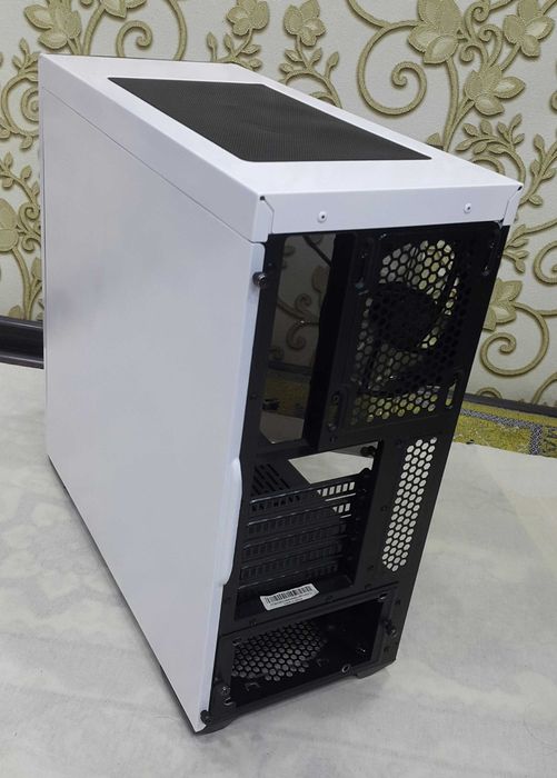 Cooler Master "Master Box"