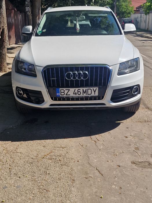 Audi q 5 an 2013 .