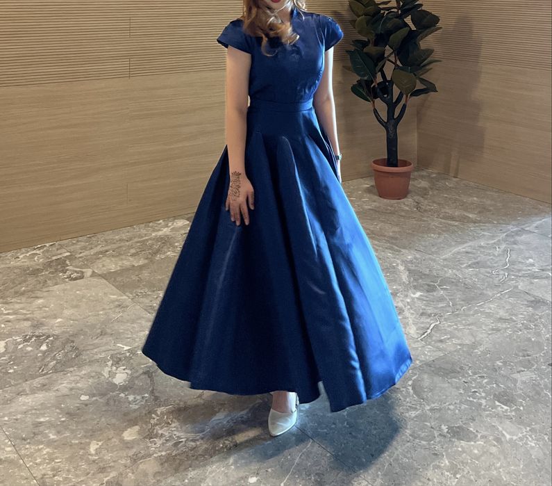 Темно синий платья