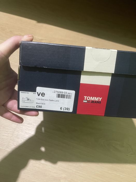 Tommy Hilfiger Flatforms 39