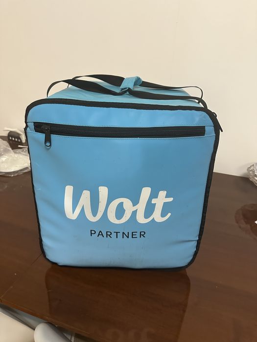 Сумка рюкзак для доставки Wolt