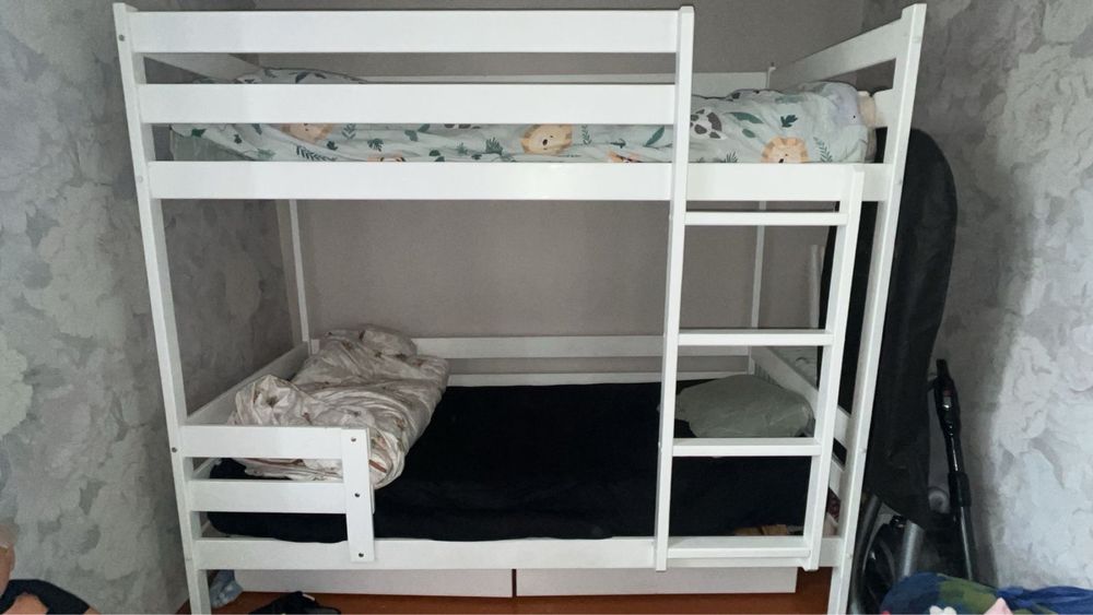Продается двухъярусная кровать