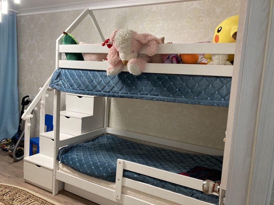 Кровать домик 2х ярустная