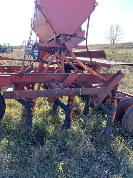 Продам сеялки скп сзс омичка