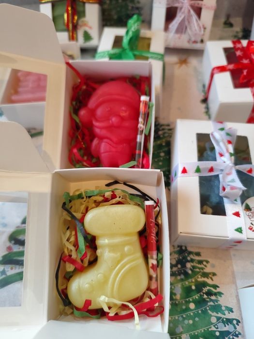 Коледни медени сапуни