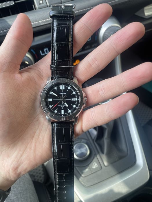 Часы Casio кварцевый в отличном состоянии