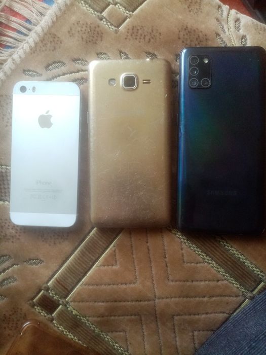 Телефоны на запчасти.