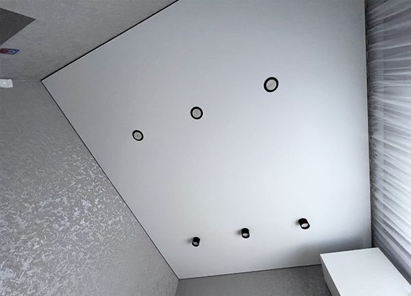 Натяжные потолки