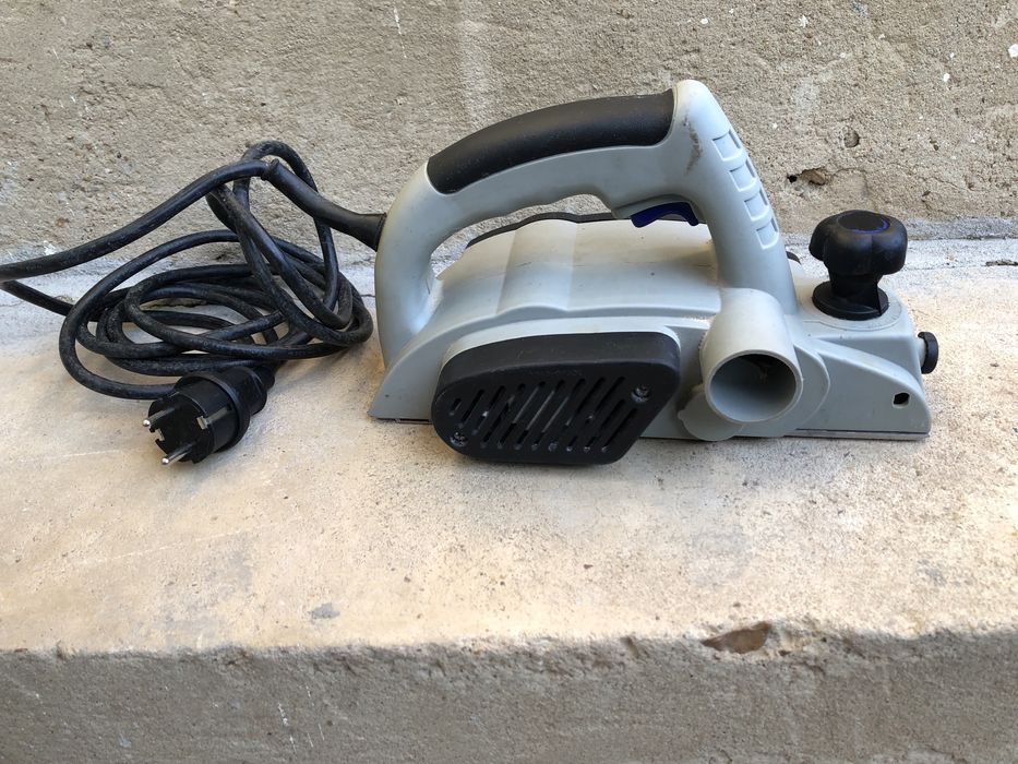 Електрическо ренде, 710W